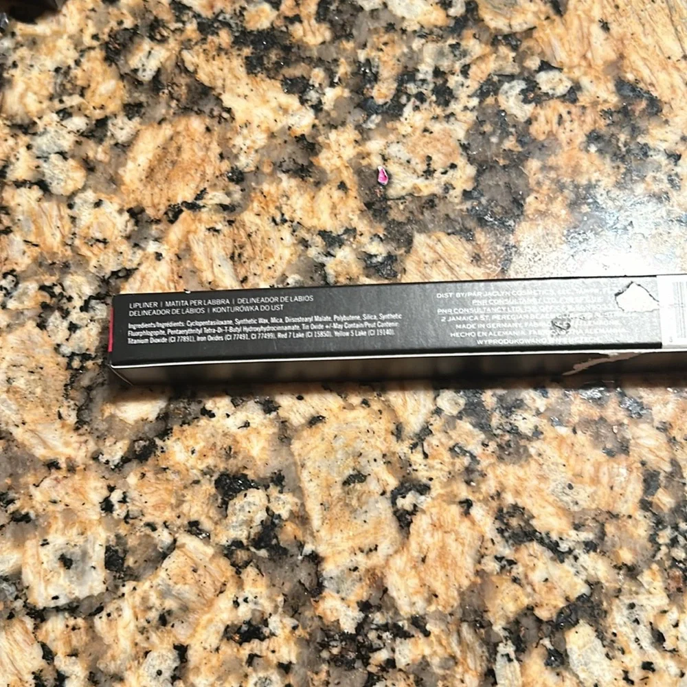 JACLYN COSMETICS Lip Liner in shade “Easy Peasy”, NIB - Picture 3 of 4